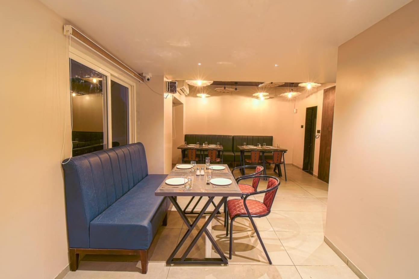 Hotel Vrindavan Deluxe Kolhapur Exterior foto