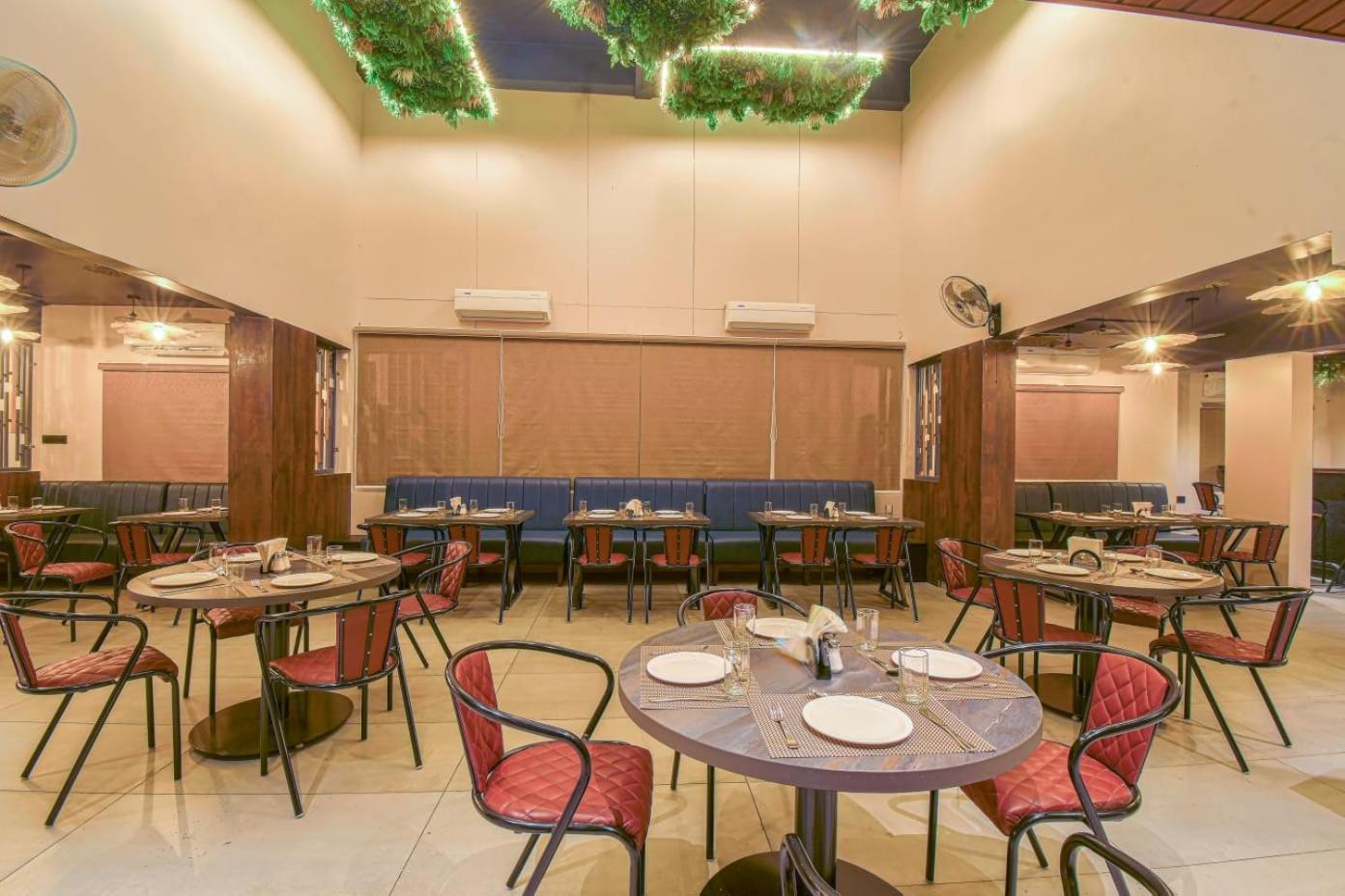 Hotel Vrindavan Deluxe Kolhapur Exterior foto